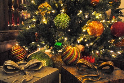 Things To Do HOLIDAY ART SHOW & SALE